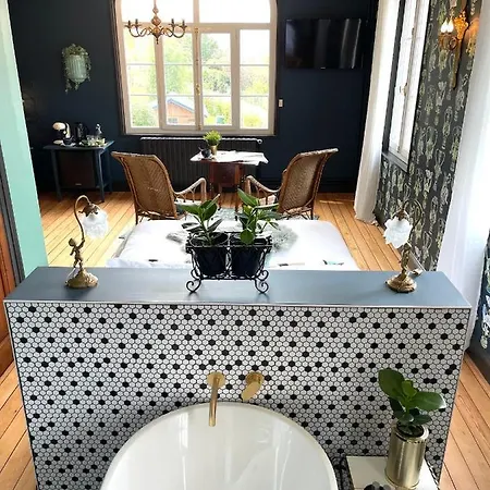 Le Clos Marguerite Parking Prive Couette-café