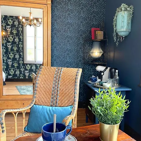 Le Clos Marguerite Parking Prive Couette-café